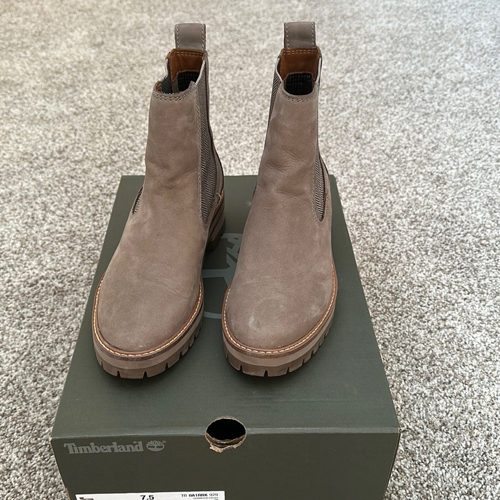 Timberland Women's Brown Chelsea Boots